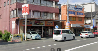 used game shop in Kurume Japan.